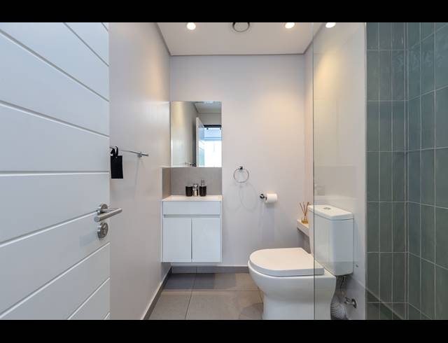 0.5 BEDROOM APARTMENT TO LET IN CAPE TOWN CITY CENTRE